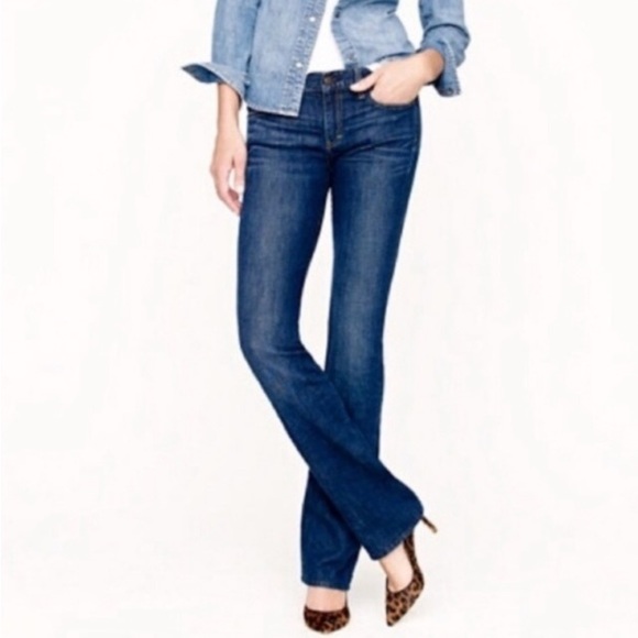 J. Crew Denim - J. Crew Stretch Dark Wash Relaxed Fit bootcut Jeans Woman’s Size 29